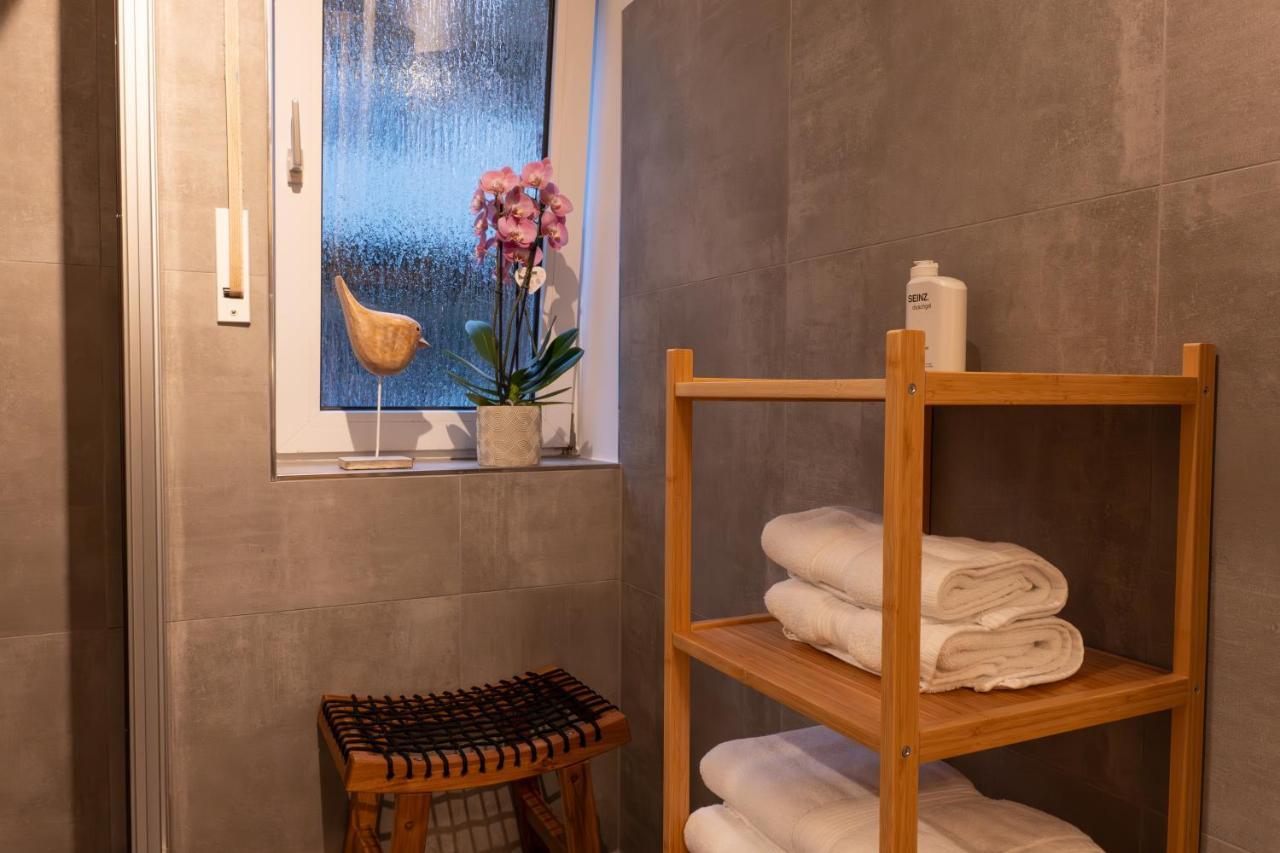 Mit Tiefgarage U. Balkon Apartment Paderborn
