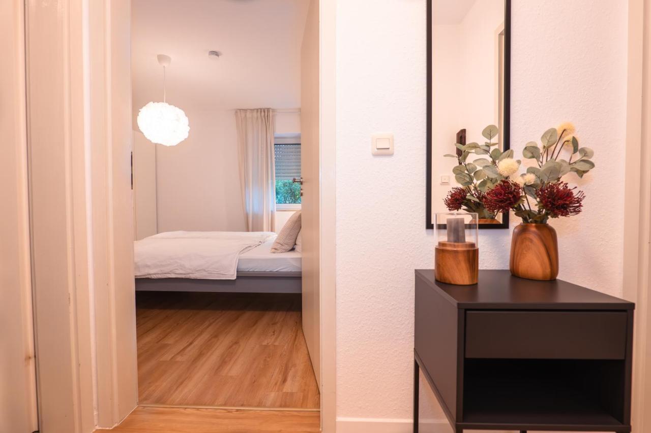 Apartment Mit Tiefgarage U. Balkon Paderborn