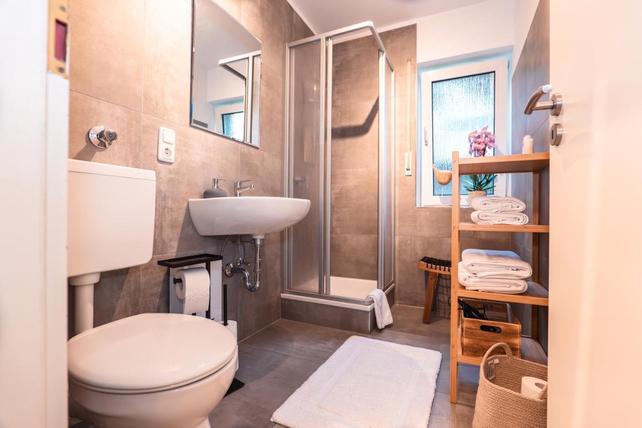 Apartment Mit Tiefgarage U. Balkon *